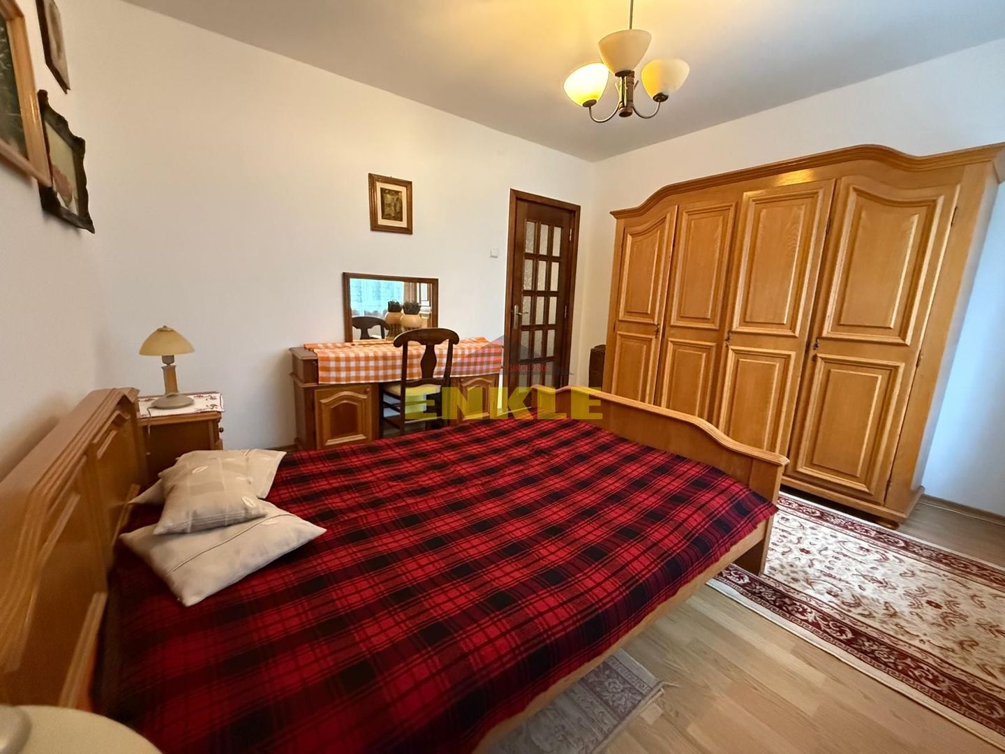 De închiriat apartament 3 camere – zona Marchian - Poză 3