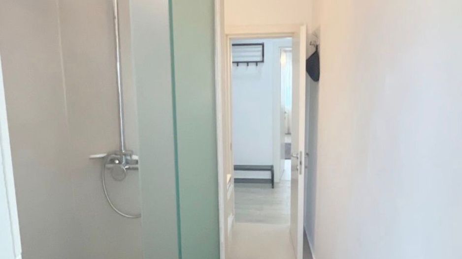 AP. 3 CAMERE P-TA ALBA IULIA,BUCATARIE INCHISA,METROU 10 MINUTE,MODERN - Poză 9