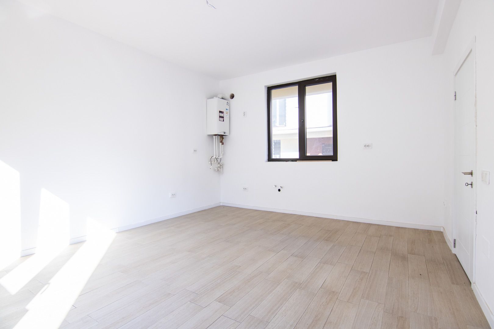 Casa insiruita, Celofibrei, an constr, 2021, Mutare imediata, 4 camere - Poză 7