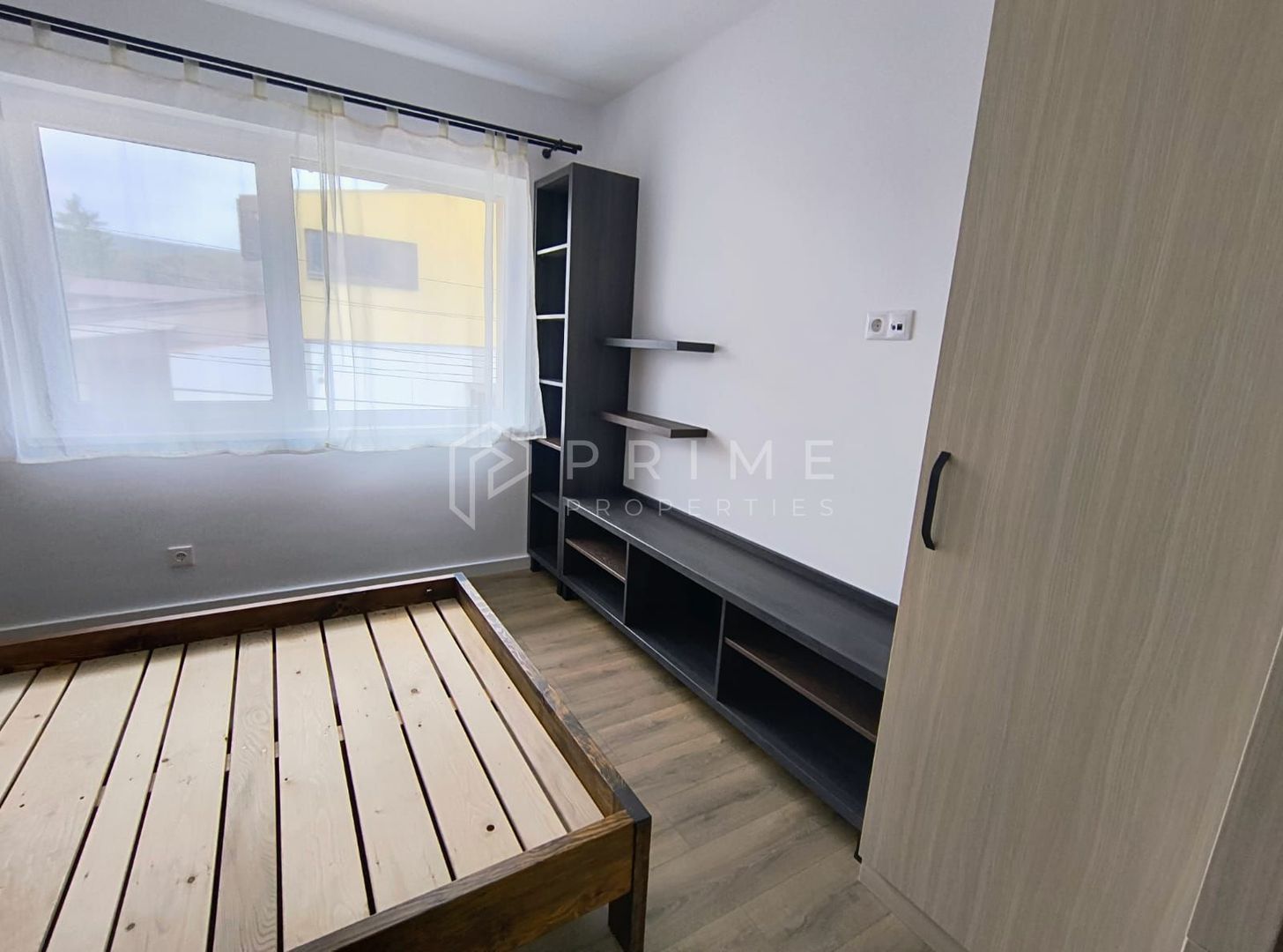 Apartament cu 3 camere la 3 minute de Spitalul Judetean - Poză 10