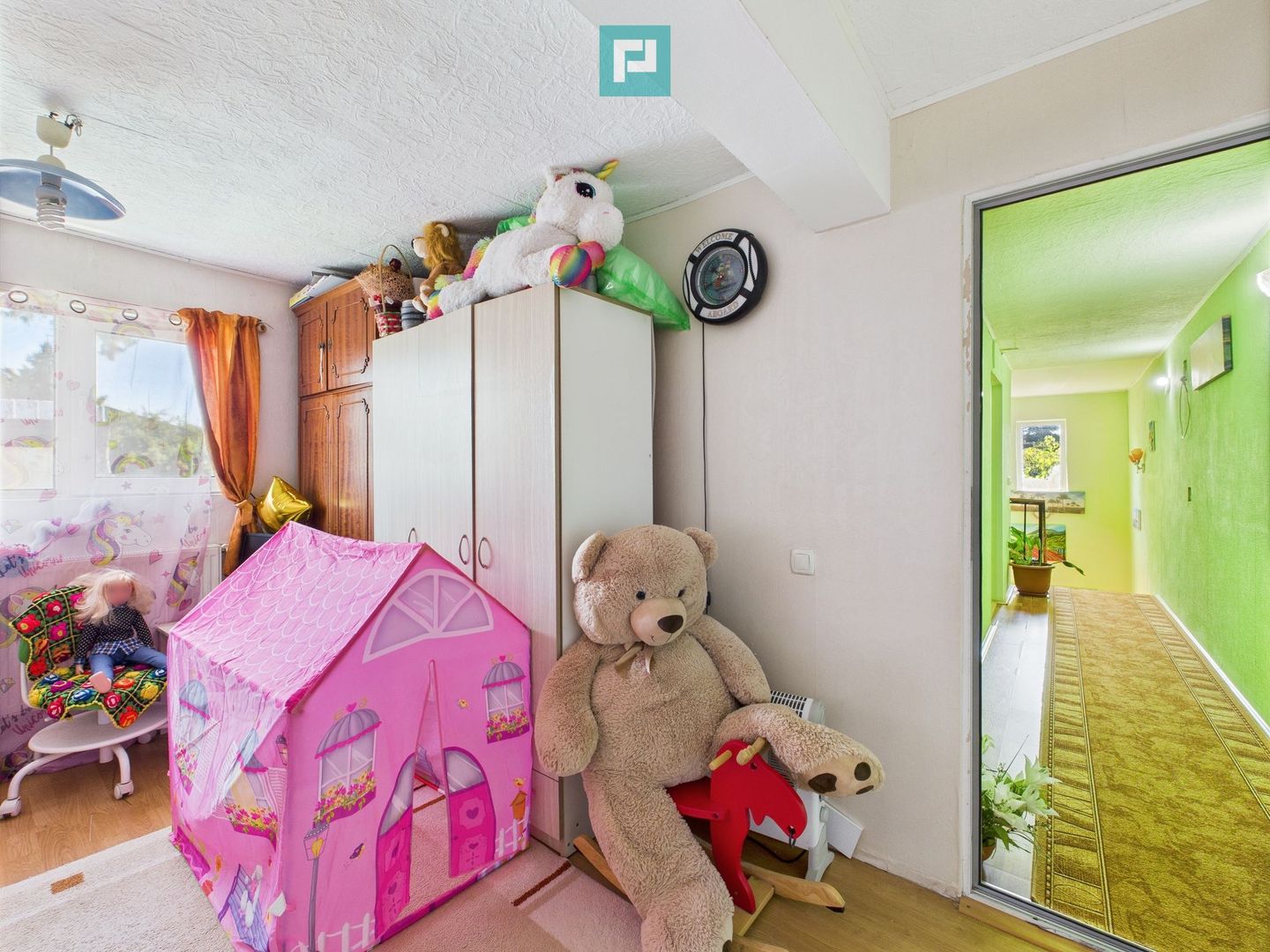 Casă cu 4 camere pe Bd. Laminorului – modernă și întreținută - Poză 15