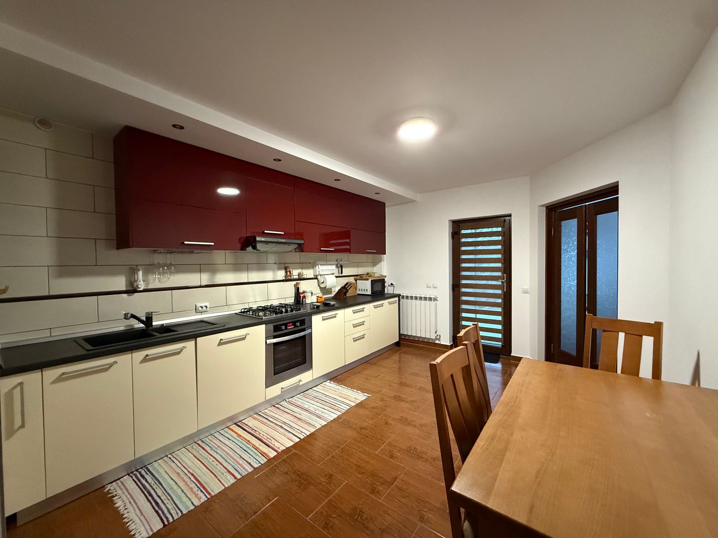 Casa / Vila cu 7 camere de vanzare in Ovidiu Sud Constanta - Poză 9