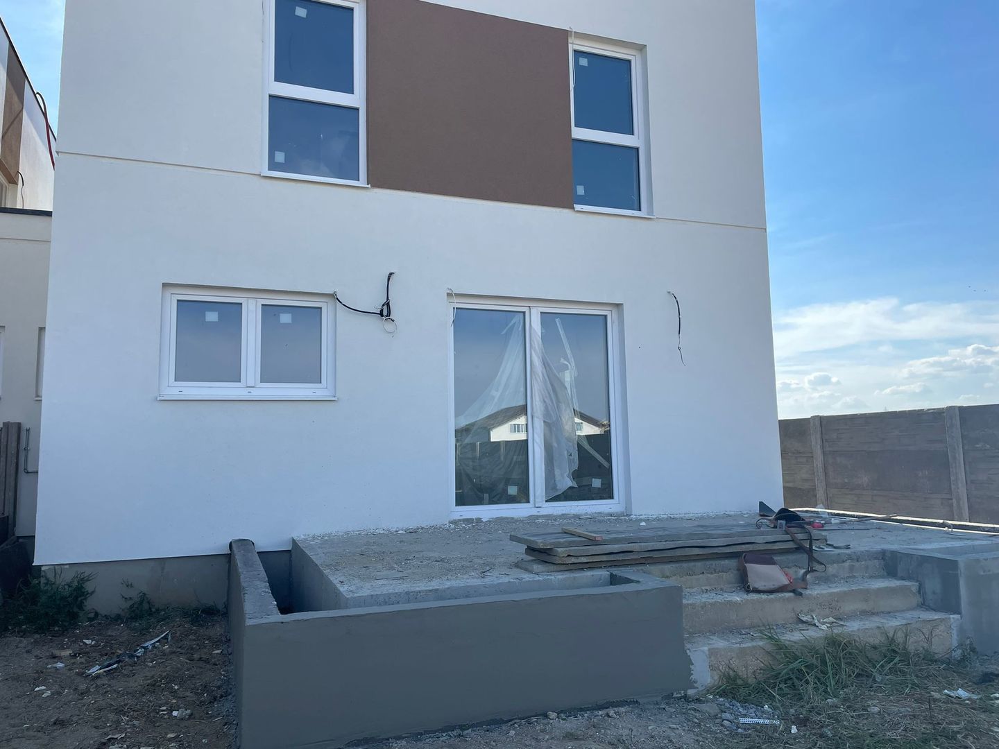 Duplex despartit prin camera tehnica- 5 camere- Mosnita Noua - Poză 17