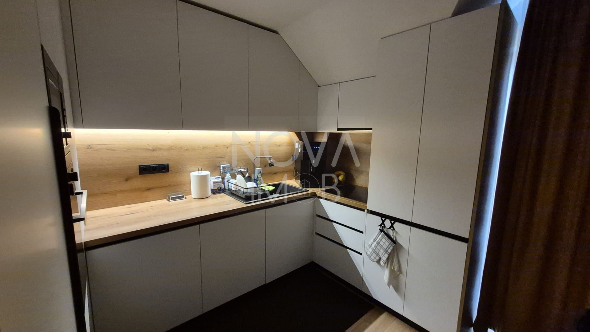 Apartament 4 camere, 3 bai, LIFT, Crt. Arhitectilor - Mandra - Poză 24