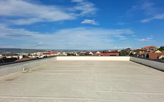 Penthouse 150 mp utili+ terase 200 mp+ 2 parcari subterane +curte 120 mp - Poză 17