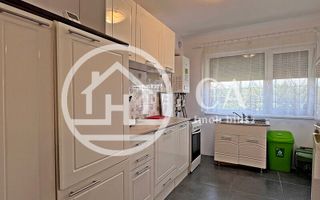 Casă de închiriat cu 3 camere în Cartierul Tineretului, Oradea - Poză 3