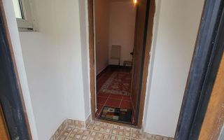 Casa mica, tip studio, centrala si curte proprie, 700 m distanta metrou Iancului - Poză 4