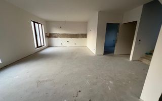 Case Semifinisate | Cu Garaj și curte - Poză 2