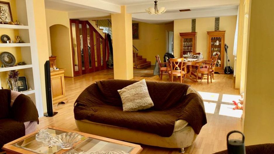 Inchiriere Casa pretabila Gradinita/Azil - Poză 2