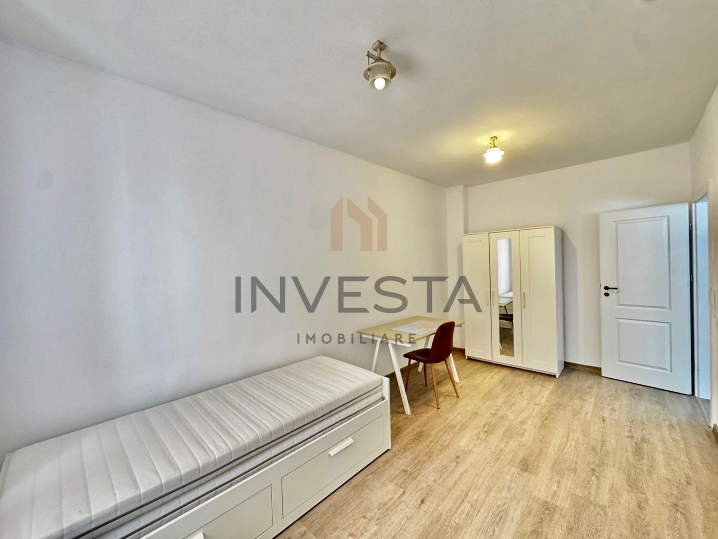 Apartament cu 3 camere de inchiriat si loc de parcare - Semicentral - Poză 8