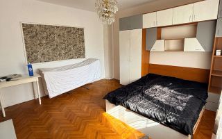 Garsonieră de închiriat, decomandată, centrală proprie, mobilată complet - Poză 2