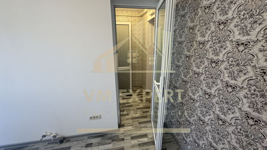 SPAȚU COMERCIAL 34 MP CAMPULUNG VIZAVI DE CENTRU MEDICAL CLUBUL SANATĂȚII - Poză 7