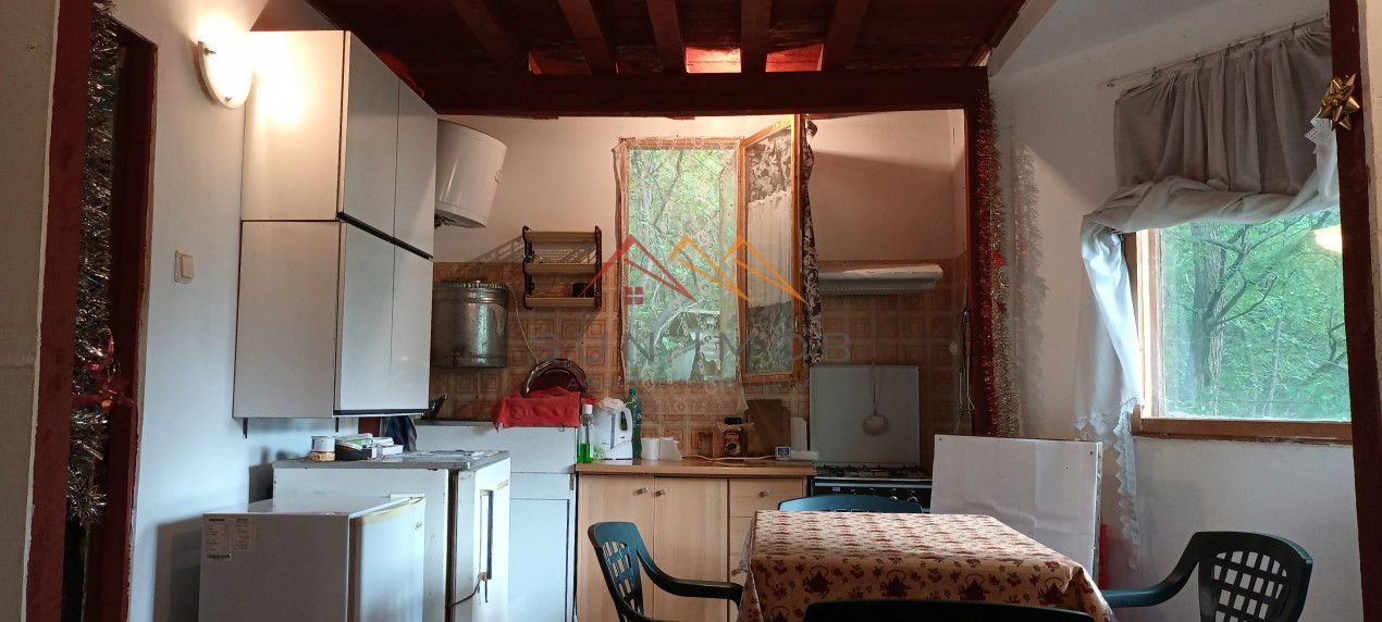 Casa de vacanta, 3 camere, P+M, 51 mp utili, teren 614 mp,Cornu de Jos - Poză 5