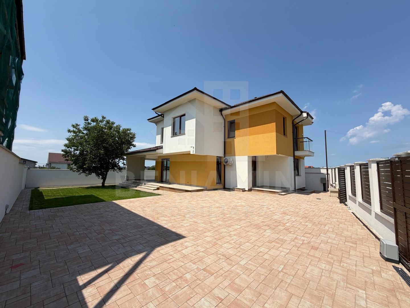 Vila Premium-4 Dormitoare-4 Bai-teren 500mp-Toate utilitatile-Ford - Poză 1