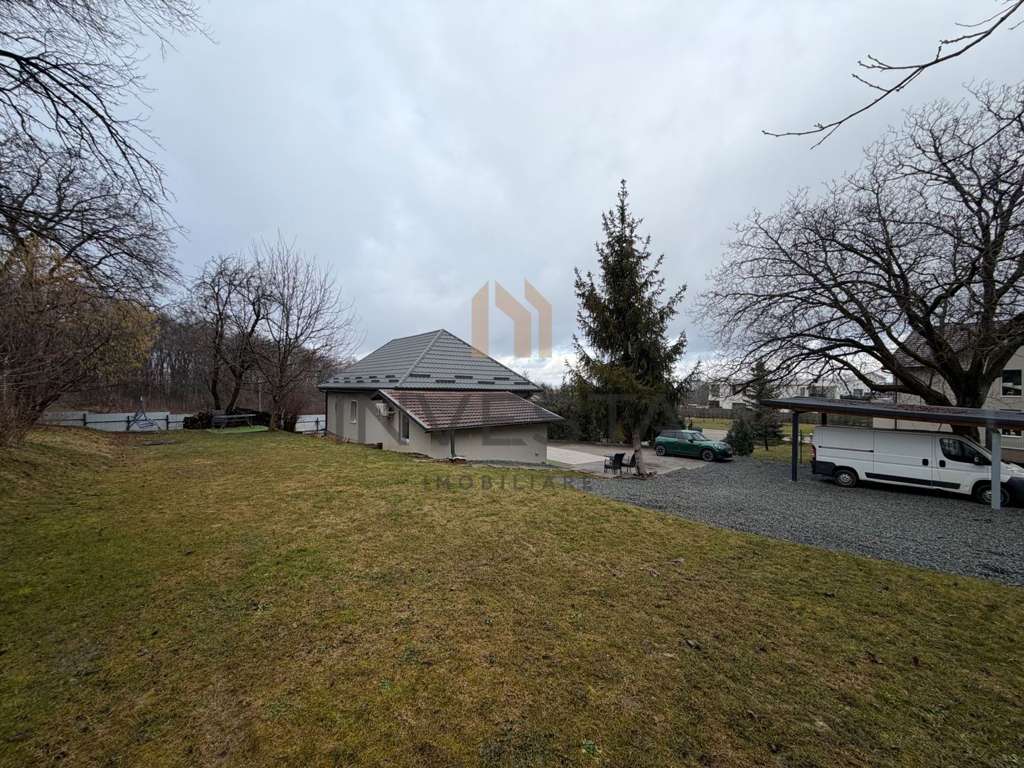 Casa spatioasa de inchiriat- zona Faget - Poză 11