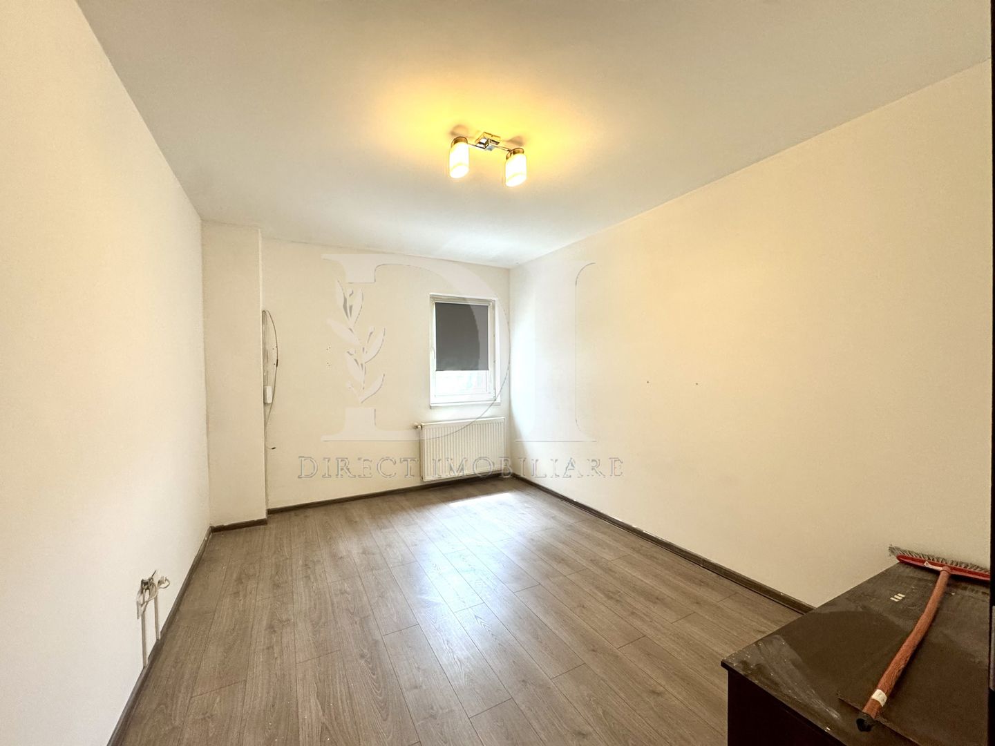 Apartament trei camere / Zona BMW - Poză 13