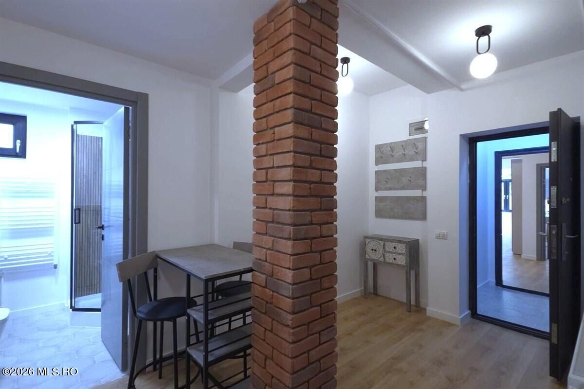 Centru - Bd Tomis 76, apartament cu 2 camere plus garsoniera separata! - Poză 28
