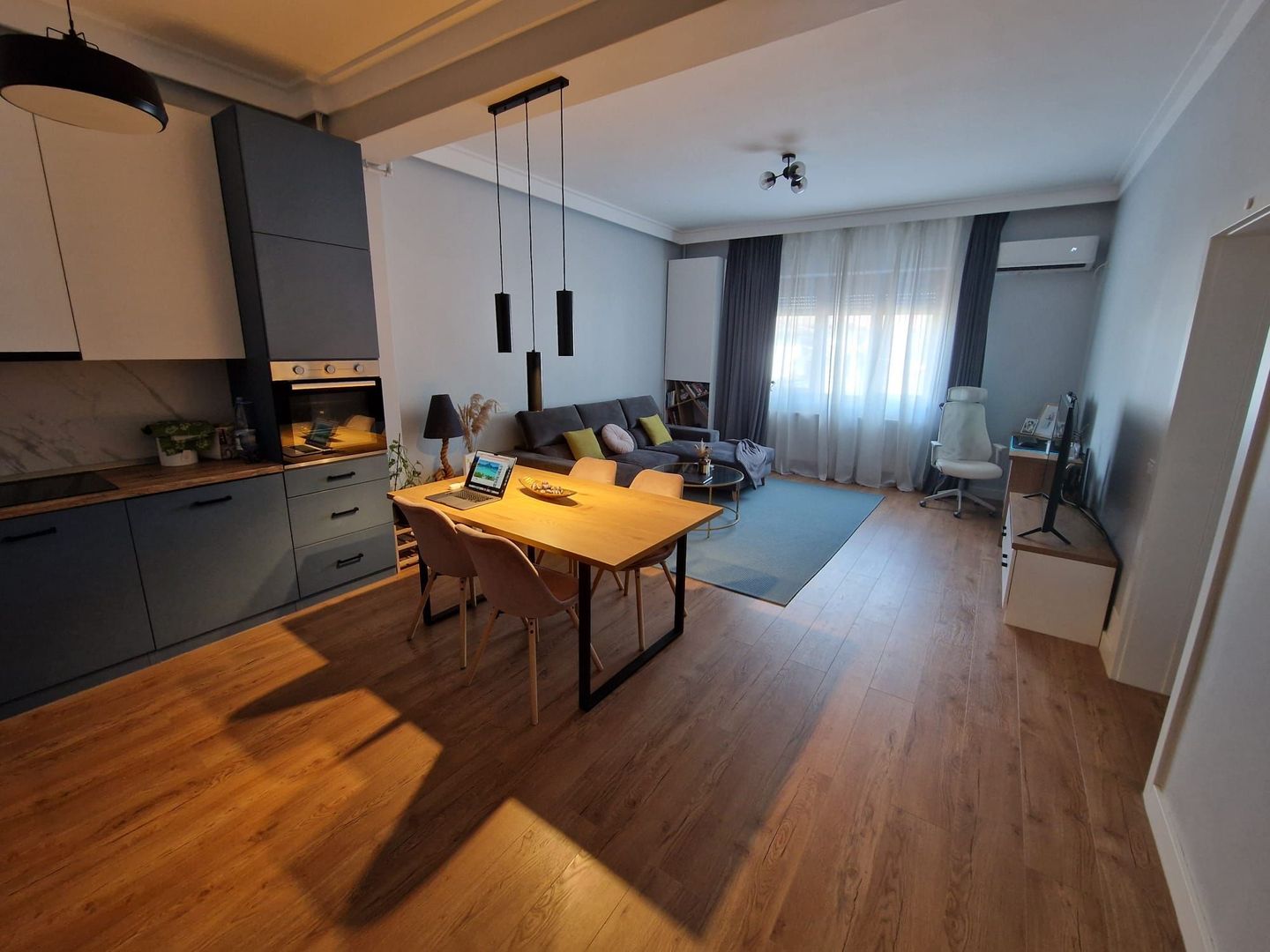 Apartament 3 camere | Mobilat si utilat | Damaroaia - Poză 1