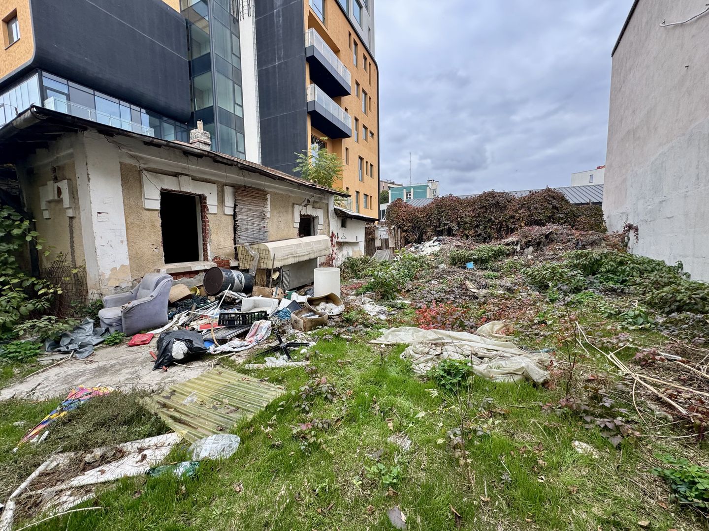 Vila interbelica si teren 501 mp in proprietate, un sigur proprietar ! - Poză 11