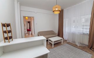 Apartament 4 camere renovat, central, ideal rezidențial sau activitate business - Poză 2