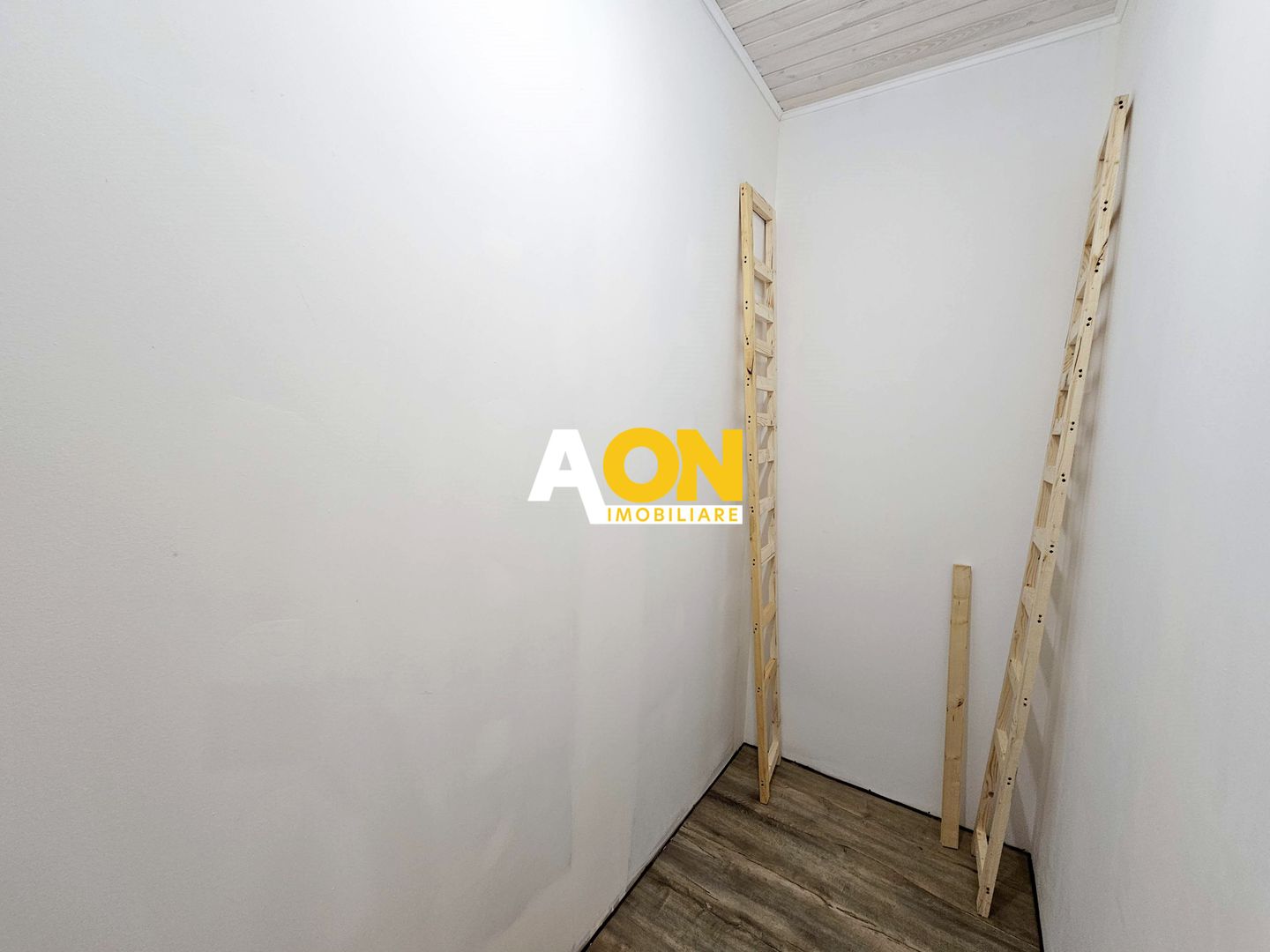 Casa multifunctionala, 6 camere , 700 mp teren, cu utilitati, Ciugud - Poză 15