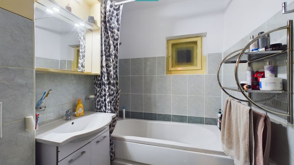 Apartament cu 2 camere decomandat zona Intim - Poză 5