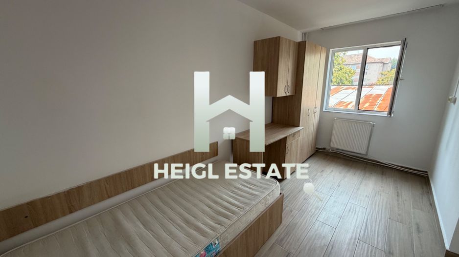 Apartament cu 2 camere in complexul studentesc - Poză 1