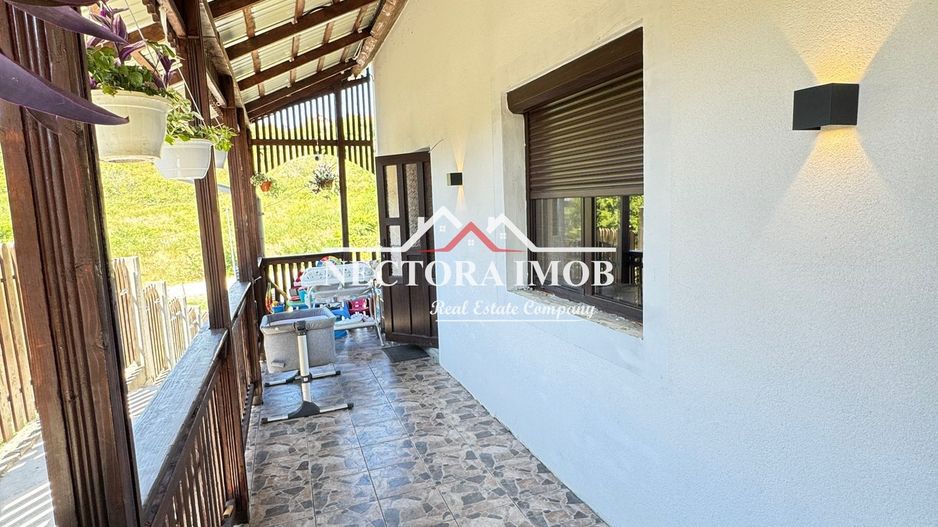 NECTORA IMOB-Casa in Exclusivitate, Str. Adevarului, P+M,945 mp teren - Poză 8