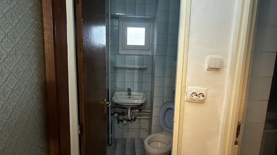 Apartament 3 camere Titan, vis-a-vis metrou, parcare, 2 băi - Poză 7
