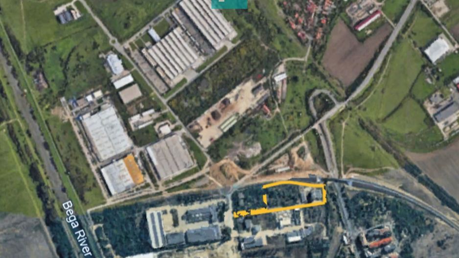 Teren industrial 17.934 mp cu 3 clădiri - Poză 1