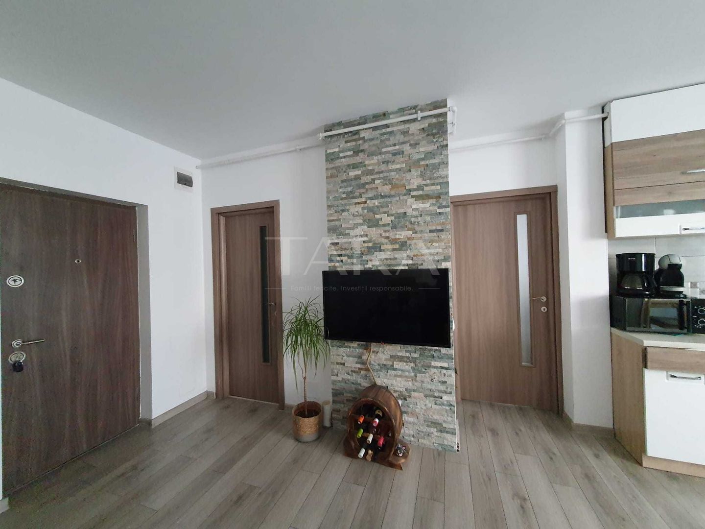 Apartament elegant cu 2 camere, zona Vivo-Metro-Clinica Amethyst. - Poză 2