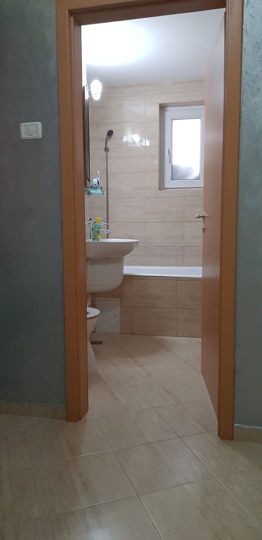 Apartament decomandat - 2 camere - Zona Dorobantilor - Poză 2
