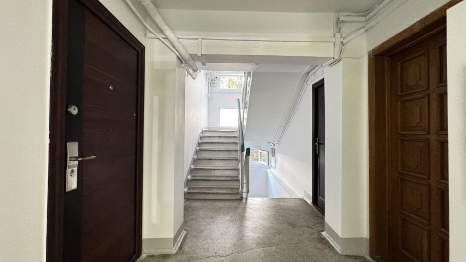 Apartament 2 camere, primitor, cu boxa, zona Central - Take Ionescu - Poză 12