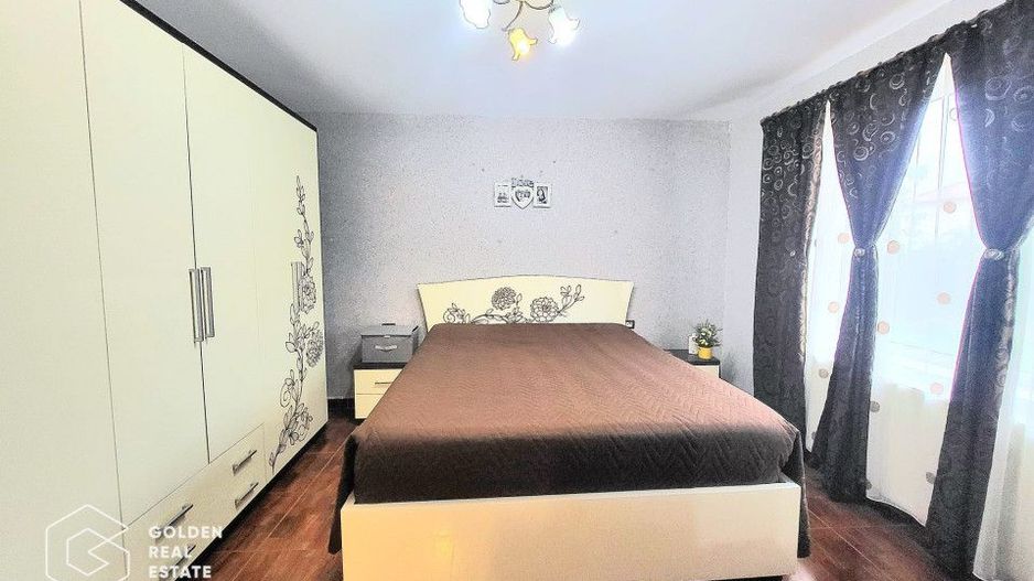 Casa P+M în Curtici, 1080 mp teren, 8 camere - Poză 3