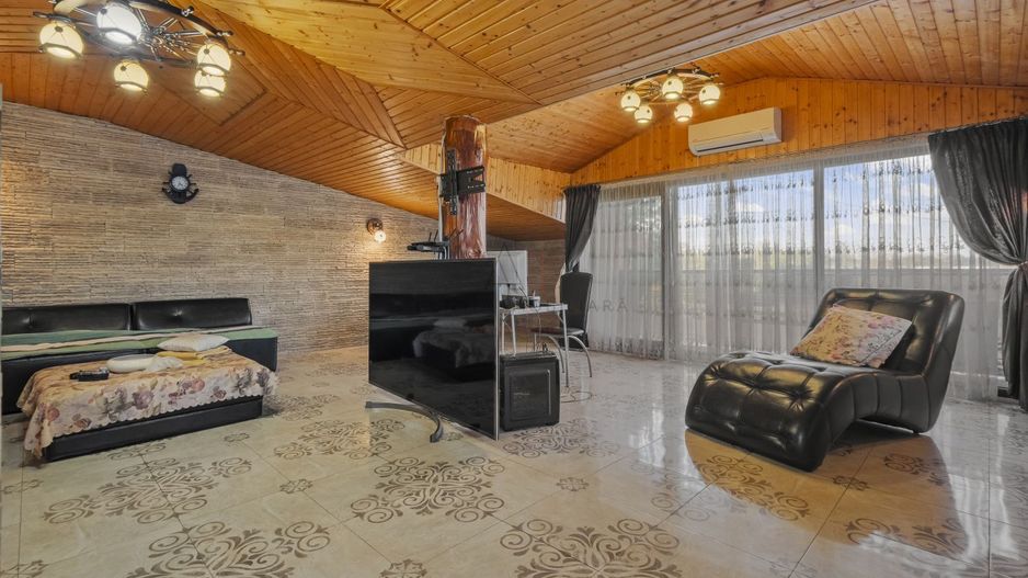 Comision 0% 2 case Vila + Spatiu Comercial + Curte Proprie - Poză 23