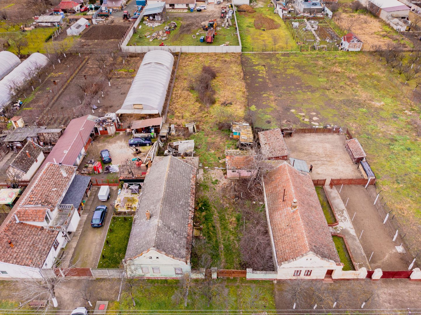 Casă bătrânească cu teren în Felnac - Poză 2