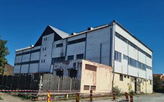 Cladire multifunctionala in Bistrita -3244mp-1.700.000 euro - Poză 2