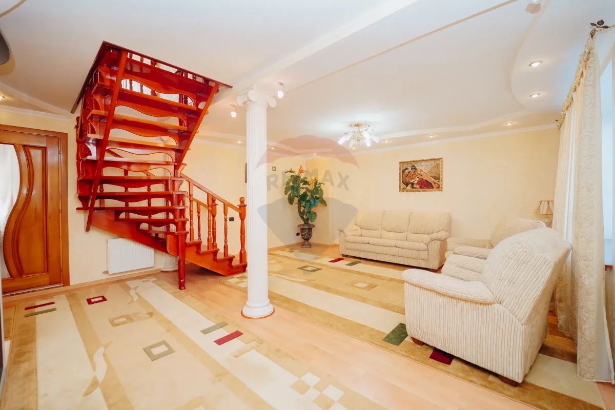 De Vinzare Casa în 2 nivele or. Orhei, - Poză 10