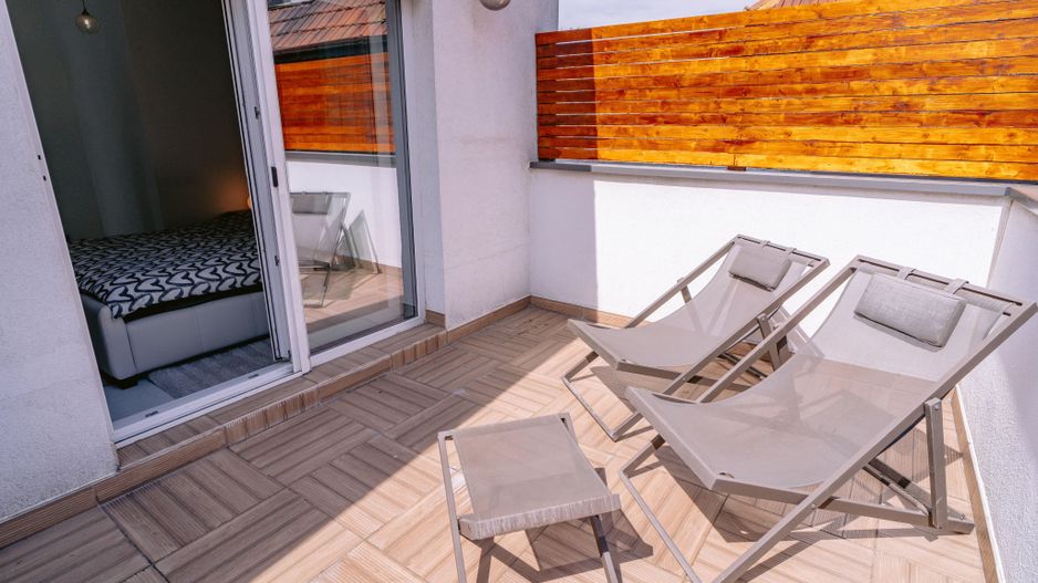 CASA DEOSEBITA IN ZONA REZIDENTIALA - PLANTELOR - MANTULEASA - ARMENEASCA - Poză 8
