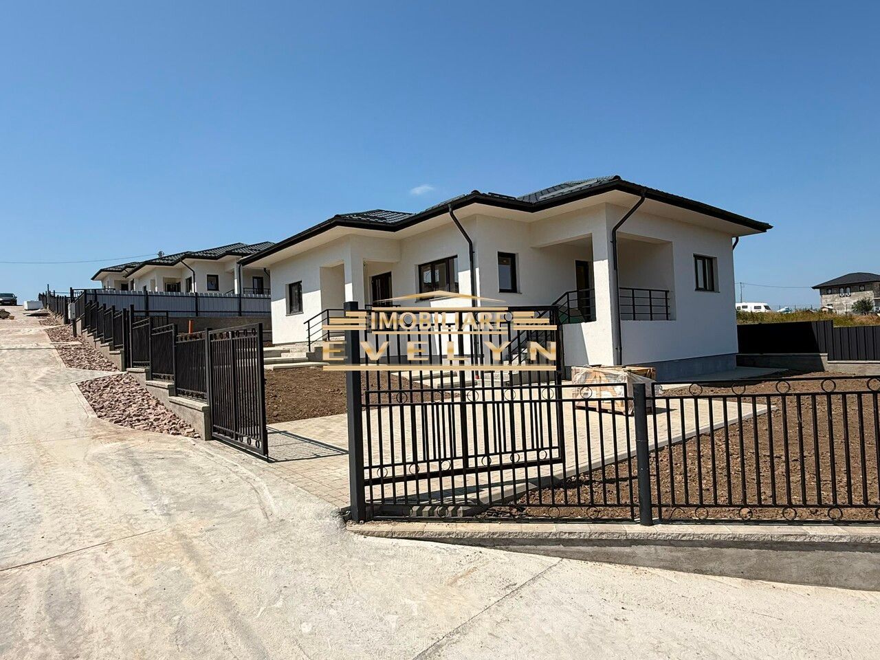 Case noi în zona Lebăda – 4 camere, teren 550 mp - 155.000 € - Poză 1