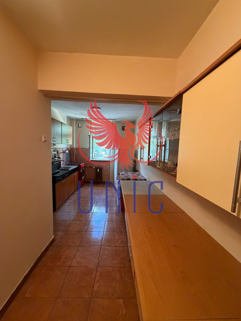 Apartament Calea Bucuresti, la C-uri - Poză 4