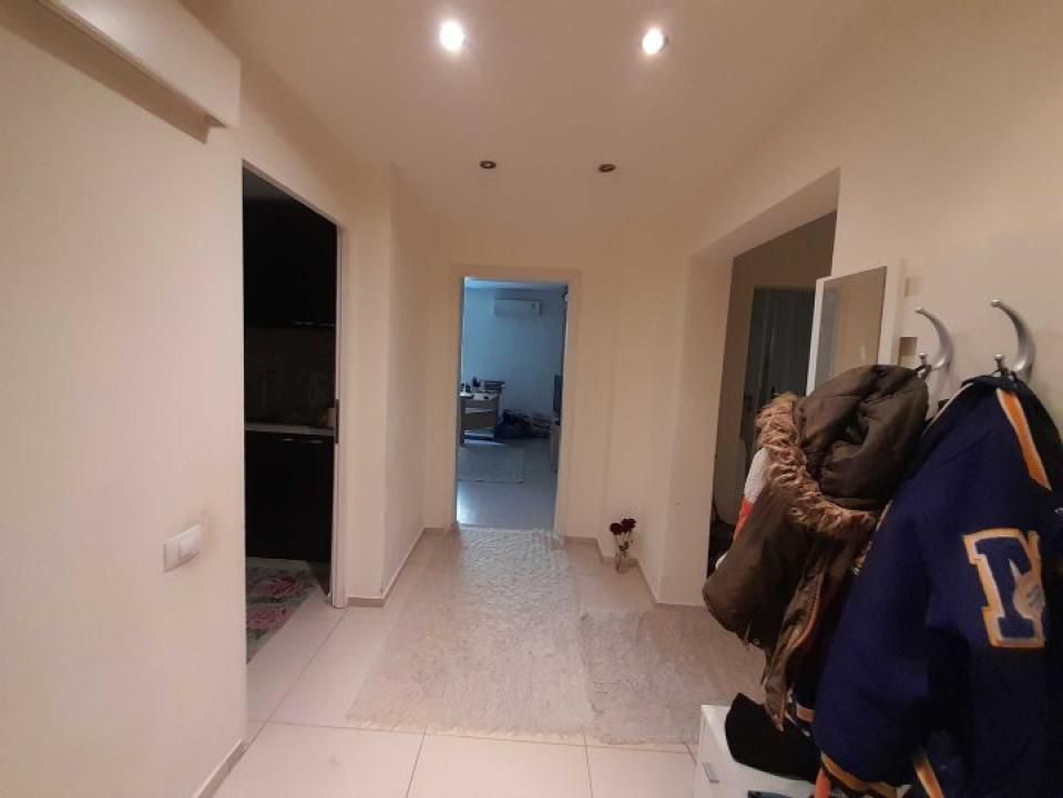 Vanzare Apartament 2 Camere intre Mall Vitan si Nerva Traian - Poză 4