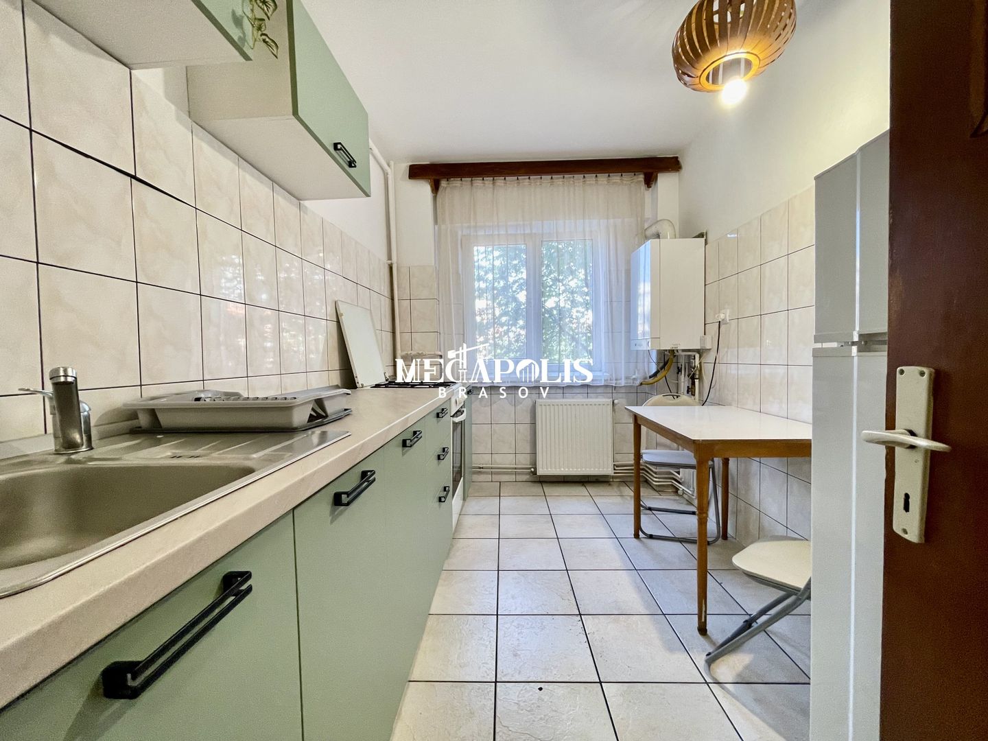 Apartament 2 camere | Zonă centrală și facilă - Poză 3