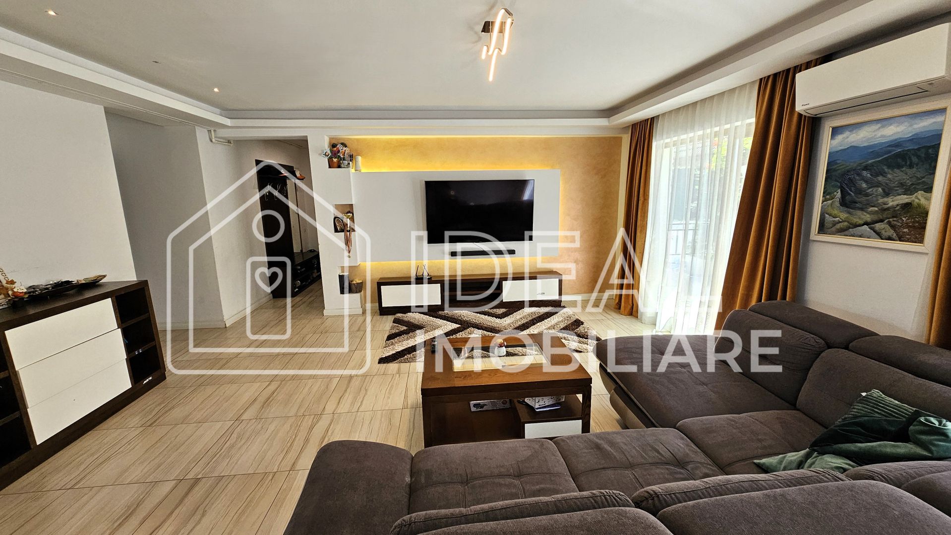 Penthouse modern cu 165 mp utili și 50 mp terasă,  Calea Cisnadiei - Poză 1
