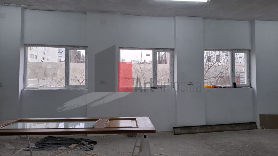 Spatiul "MADANON" , pozitie accesibila, parter - Poză 3