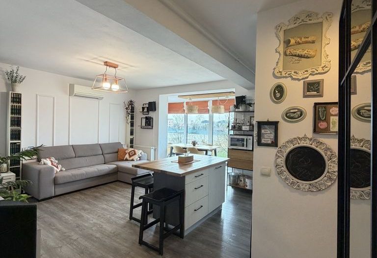 BRASADAS vinde ap 3 Cam + Loc Parcare in Micro 16. - Poză 1