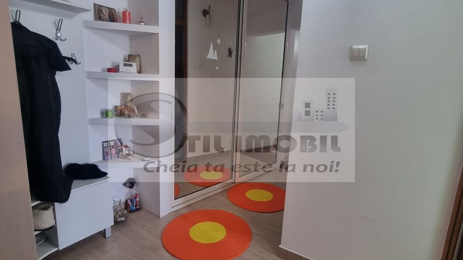 Apartament cu 3 cam, dec, 75 mp, 2 bai, balcon, Nicolina - 135000 euro - Poză 2