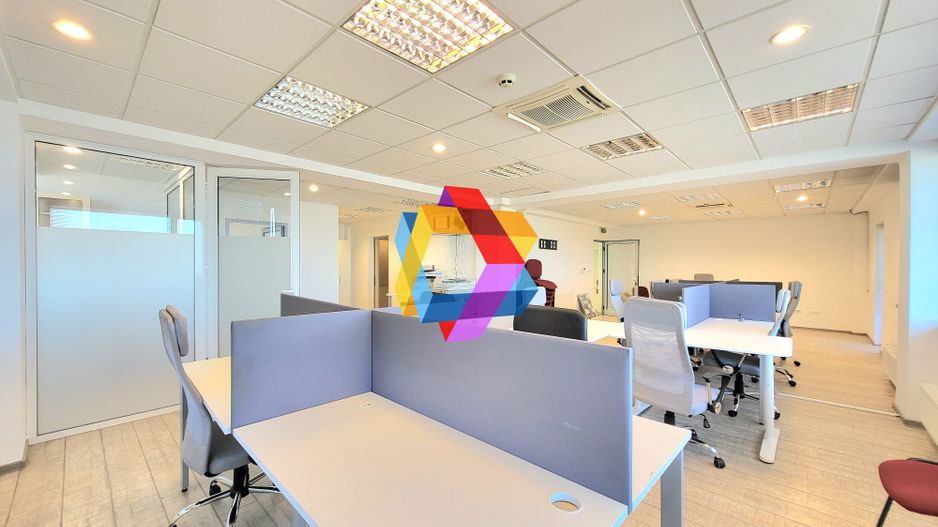 Spatiu de birouri cu priveliște - 210 mp # Plus-imo.ro - Poză 2
