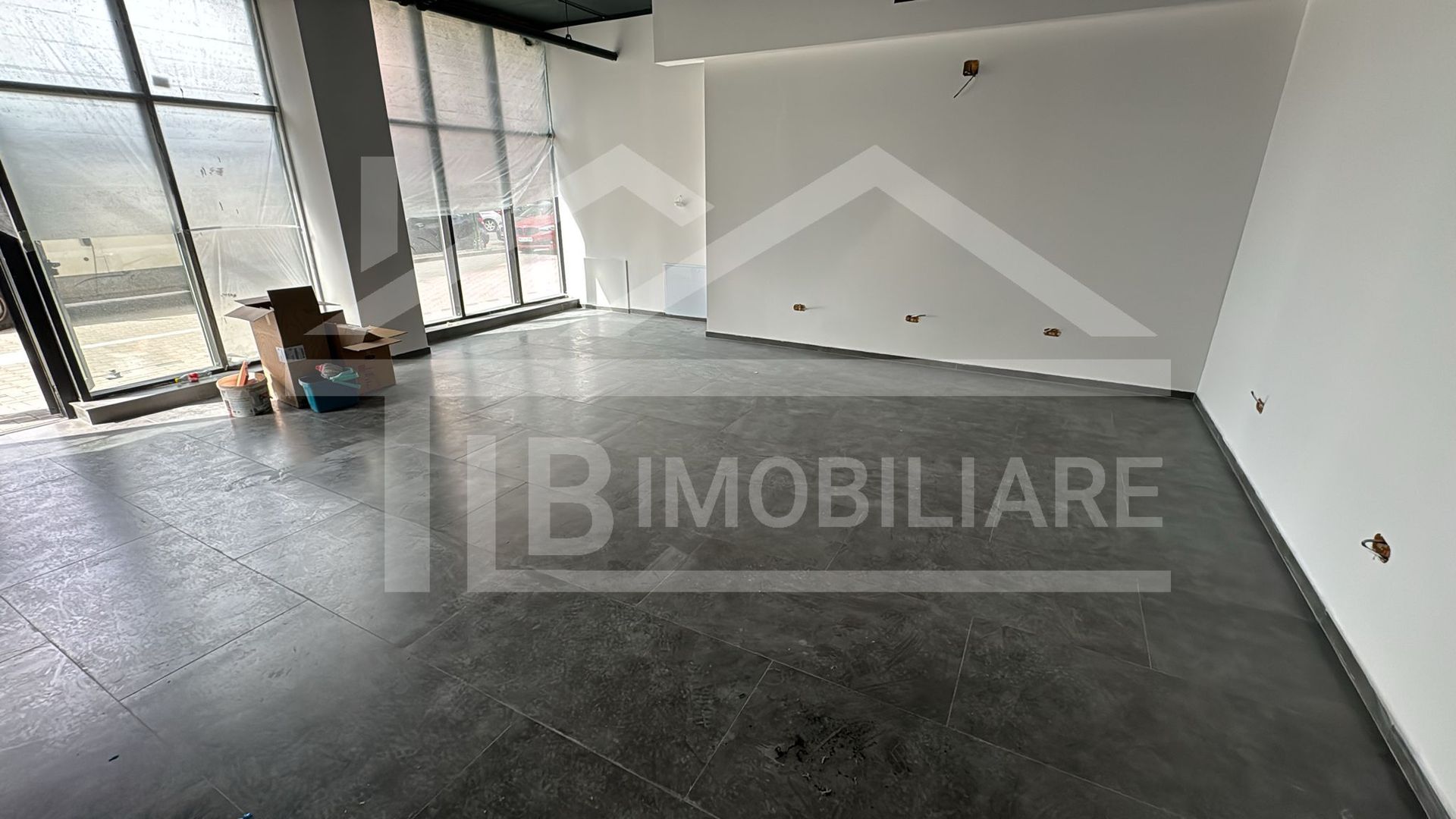 Spatiu comercial, 58mp, Zona Vivat Residence - Poză 1