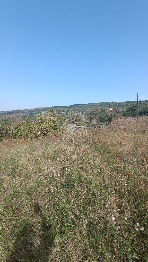 Teren 1590 mp - panoramic - investitie - Str. Pomet Jud. Cluj - Poză 1